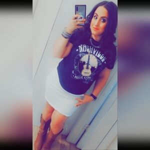 EUC Zutter "Nashville Music City 1970 Graphic T-Shirt" Black🖤 Small (Oversized)